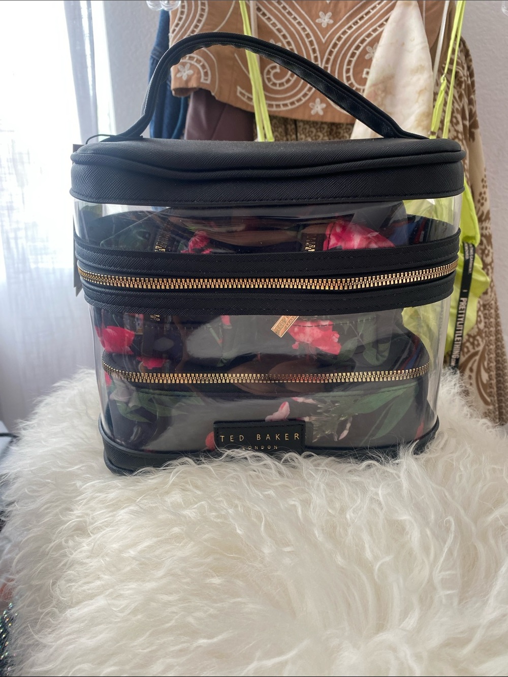 TED BAKER Black Clear Floral 4 Piece Travel Makeup Case NWT! - Picture 3 of 14